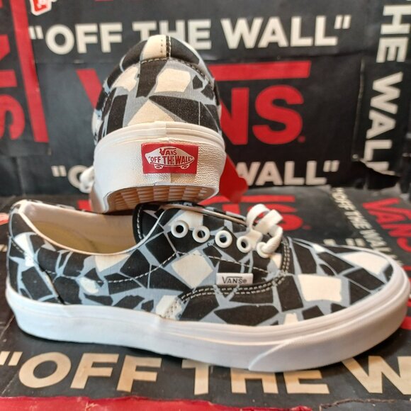 Vans Men's 7/Women's 8.5 Mosaic Black Blue White Checkerboard Canvas VN0A54F19M1 - Picture 1 of 12